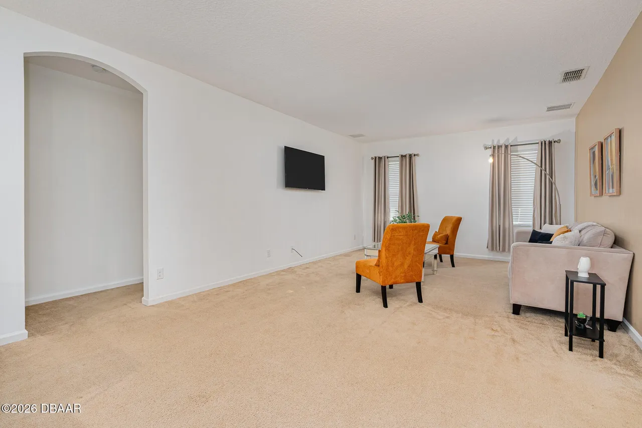 Slide show image of the Orlando Florida Home for Sale 44