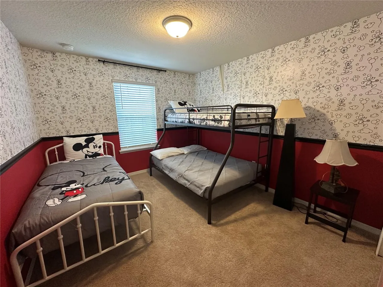 Slide show image of the Orlando Florida Home for Sale 10
