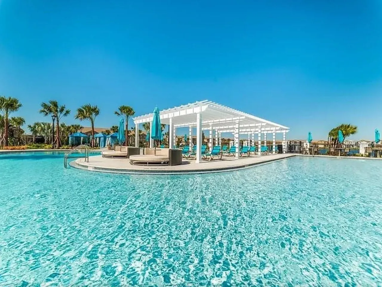 Slide show image of the Orlando Florida Home for Sale 19