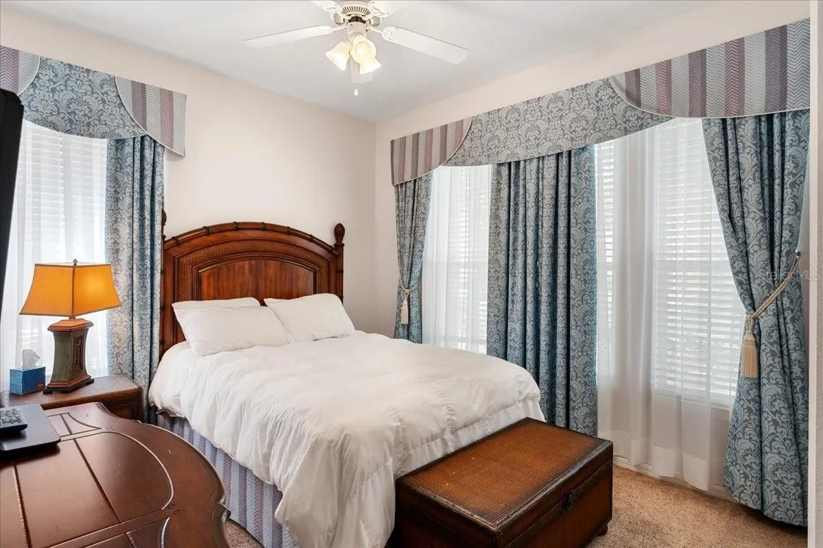 Slide show image of the Orlando Florida Home for Sale 08