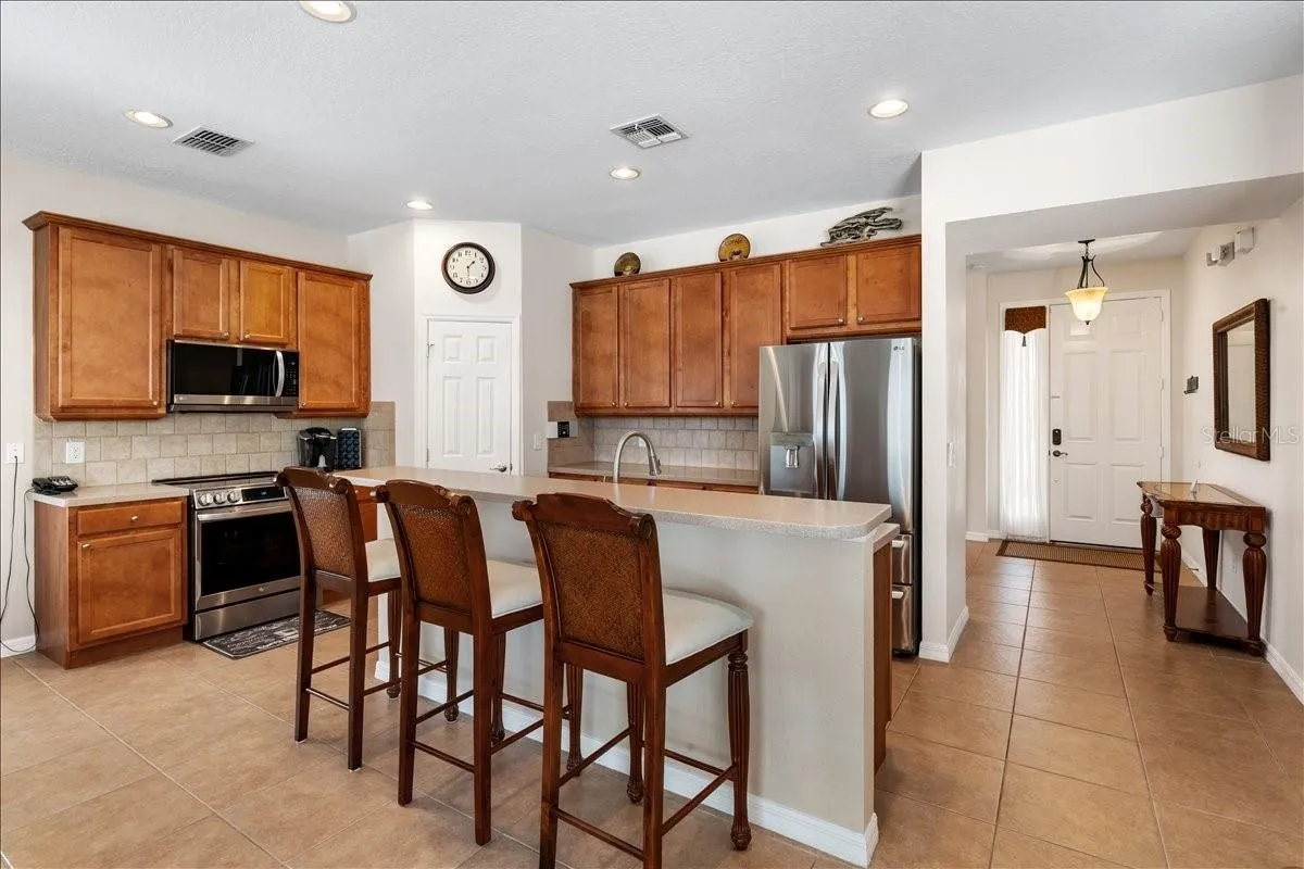 Slide show image of the Orlando Florida Home for Sale 12