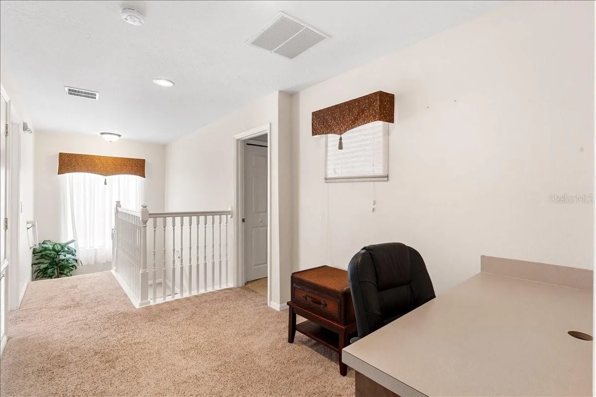 Slide show image of the Orlando Florida Home for Sale 20