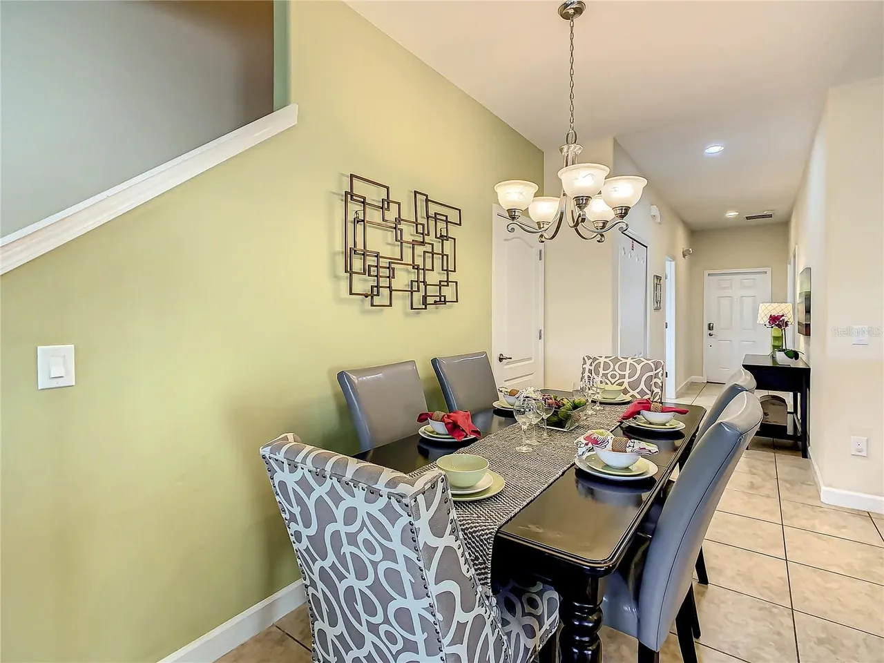 Slide show image of the Orlando Florida Home for Sale 05