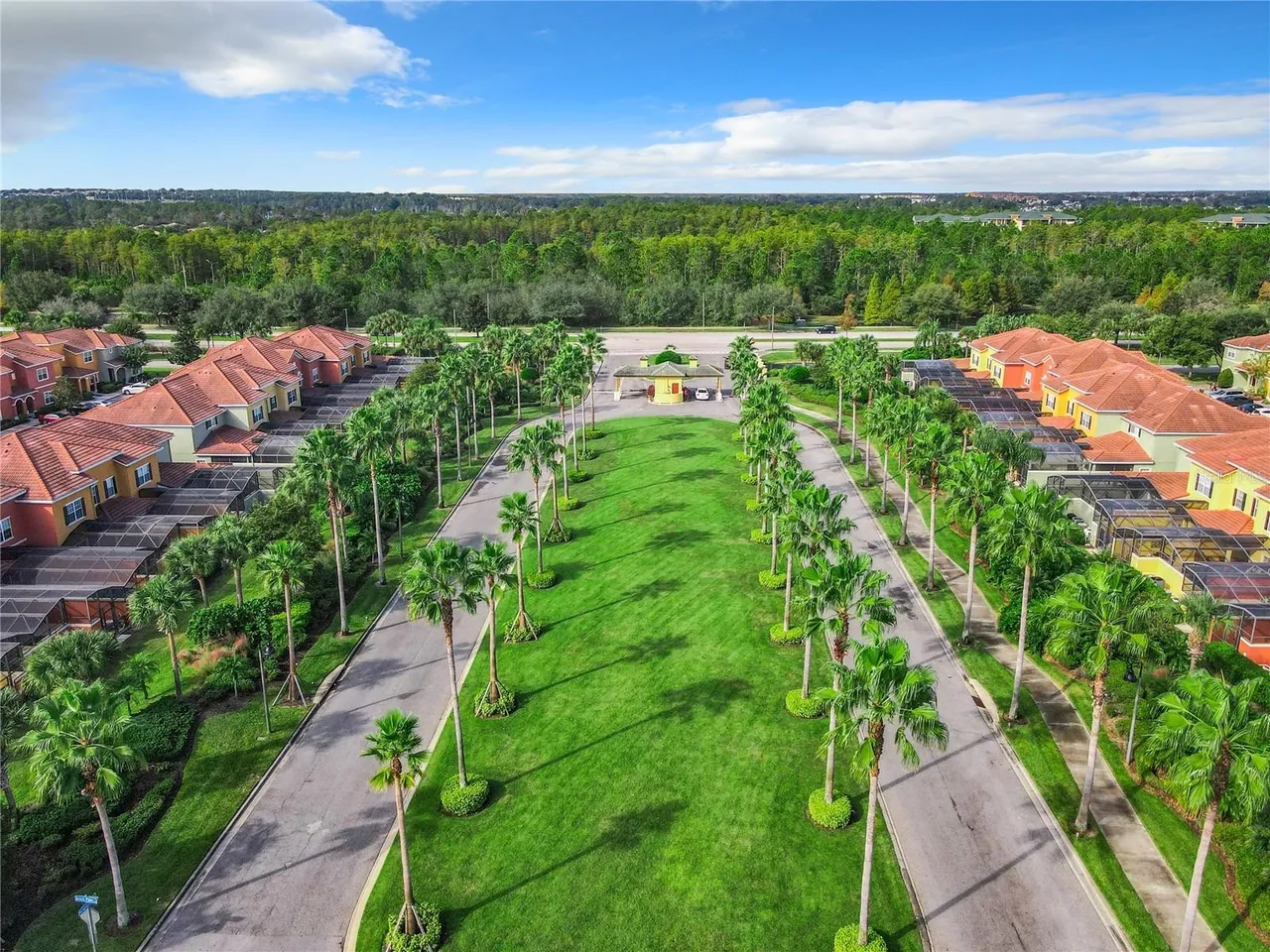 Slide show image of the Orlando Florida Home for Sale 29