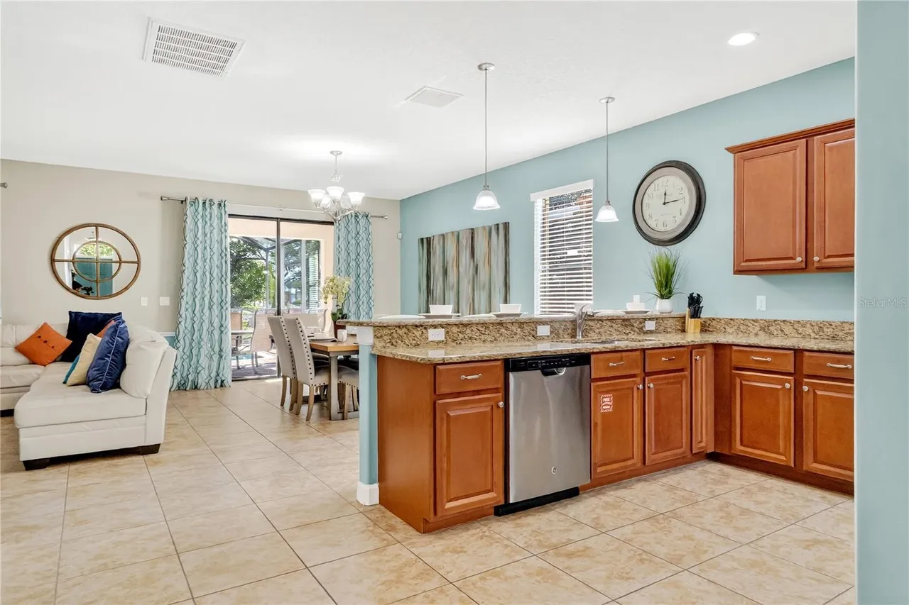 Slide show image of the Orlando Florida Home for Sale 05