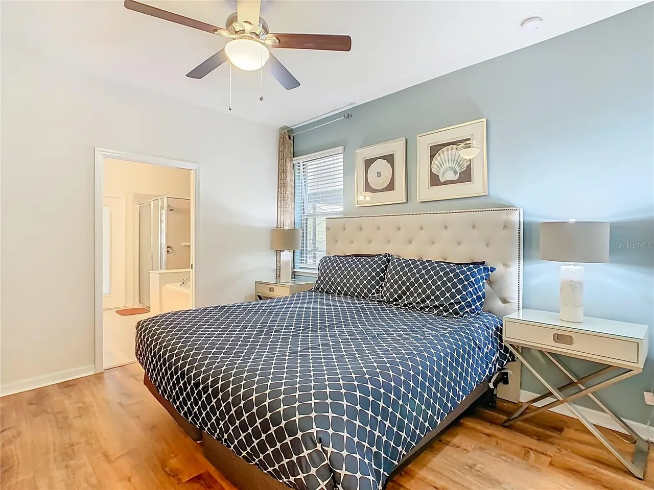 Slide show image of the Orlando Florida Home for Sale 40