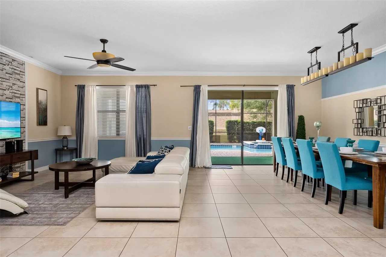 Slide show image of the Orlando Florida Home for Sale 08