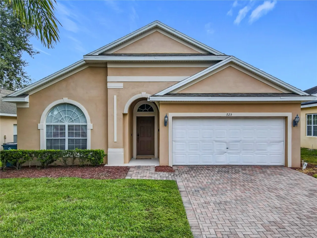 Slide show image of the Orlando Florida Home for Sale 06