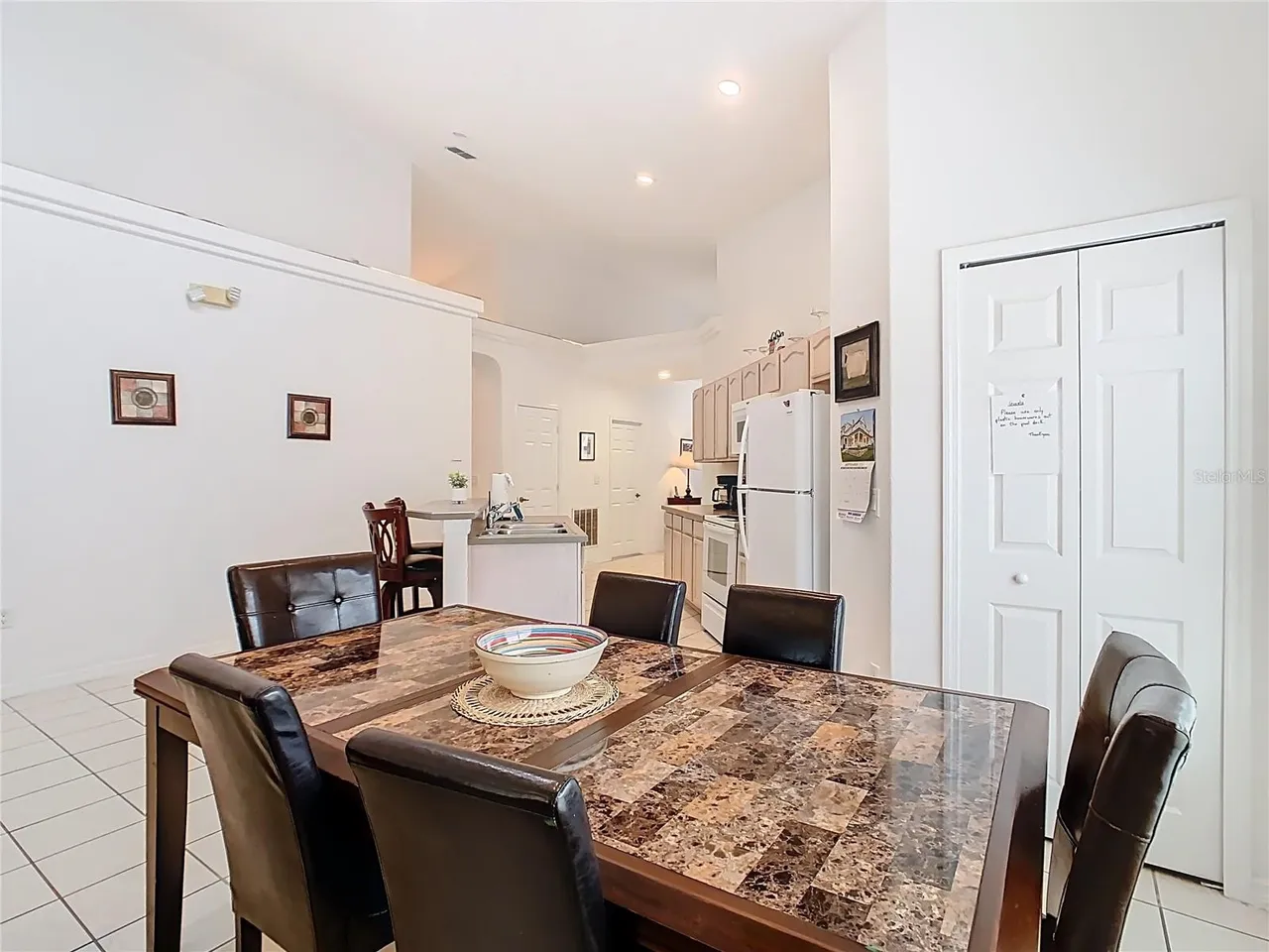 Slide show image of the Orlando Florida Home for Sale 16