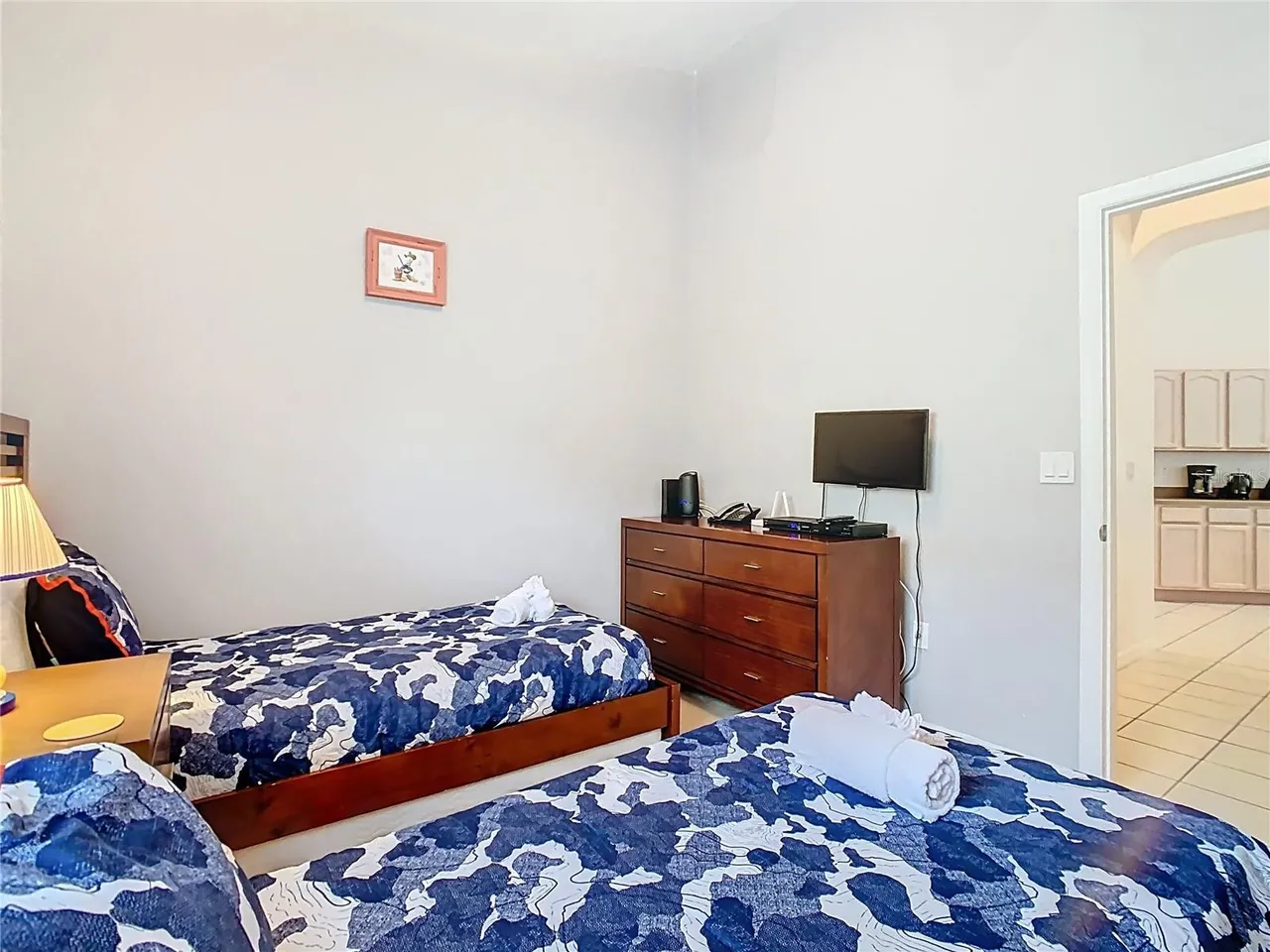 Slide show image of the Orlando Florida Home for Sale 29
