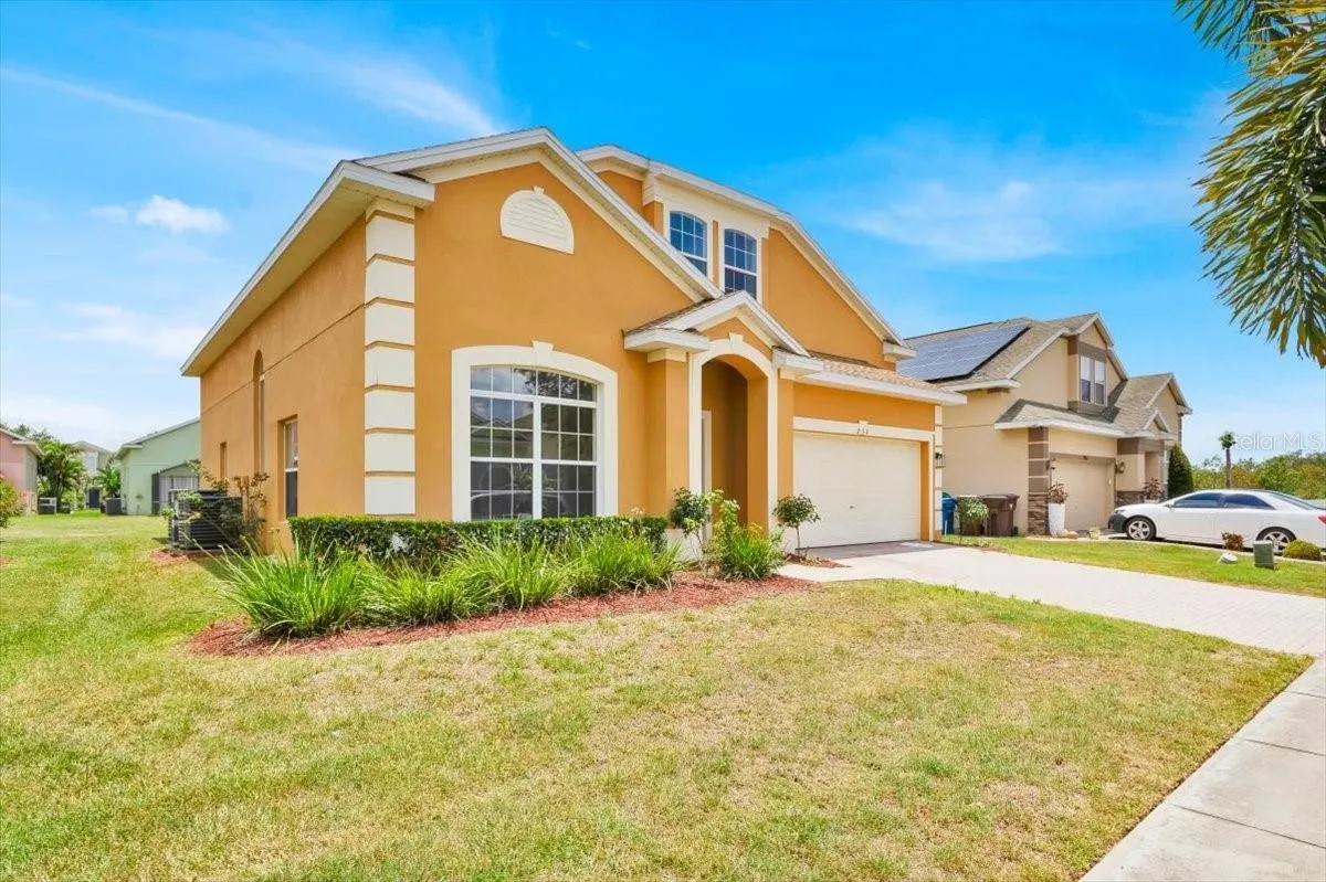 Slide show image of the Orlando Florida Home for Sale 03
