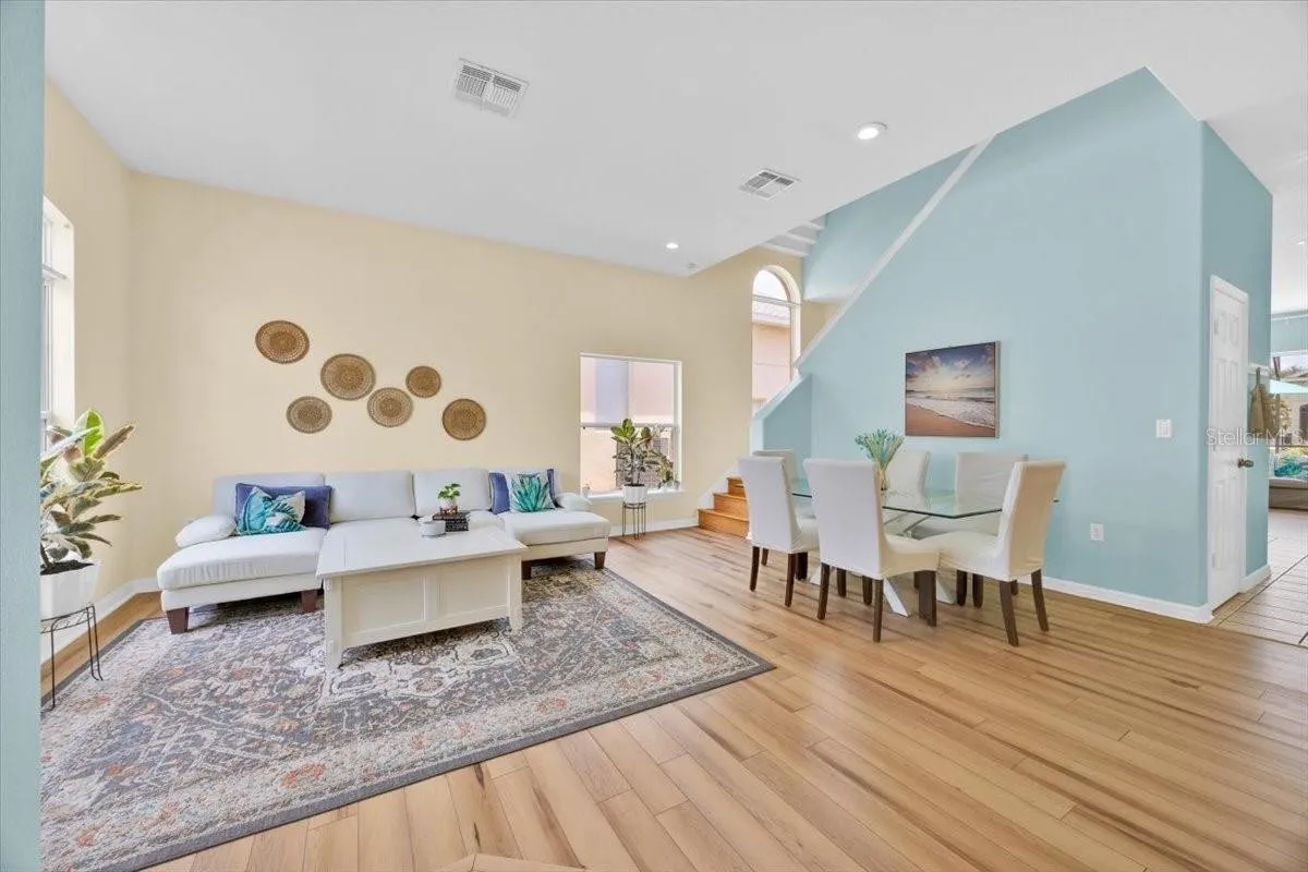 Slide show image of the Orlando Florida Home for Sale 04