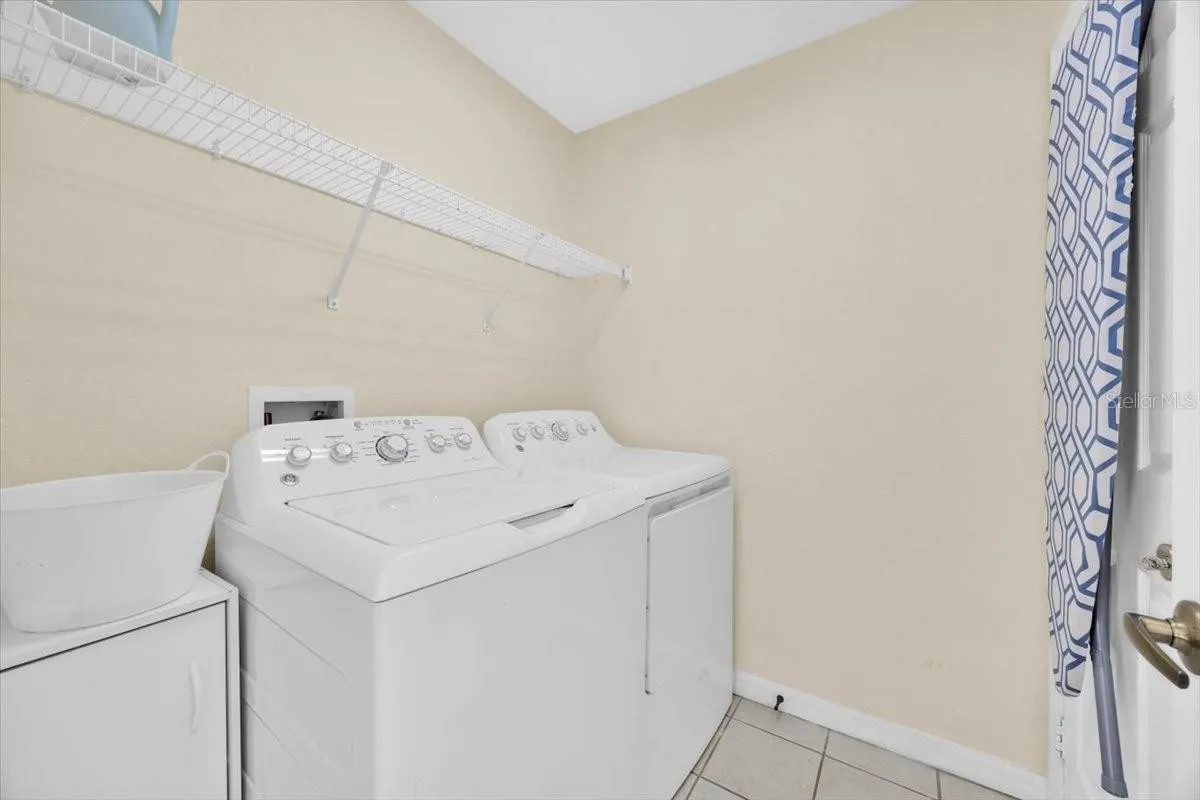 Slide show image of the Orlando Florida Home for Sale 08