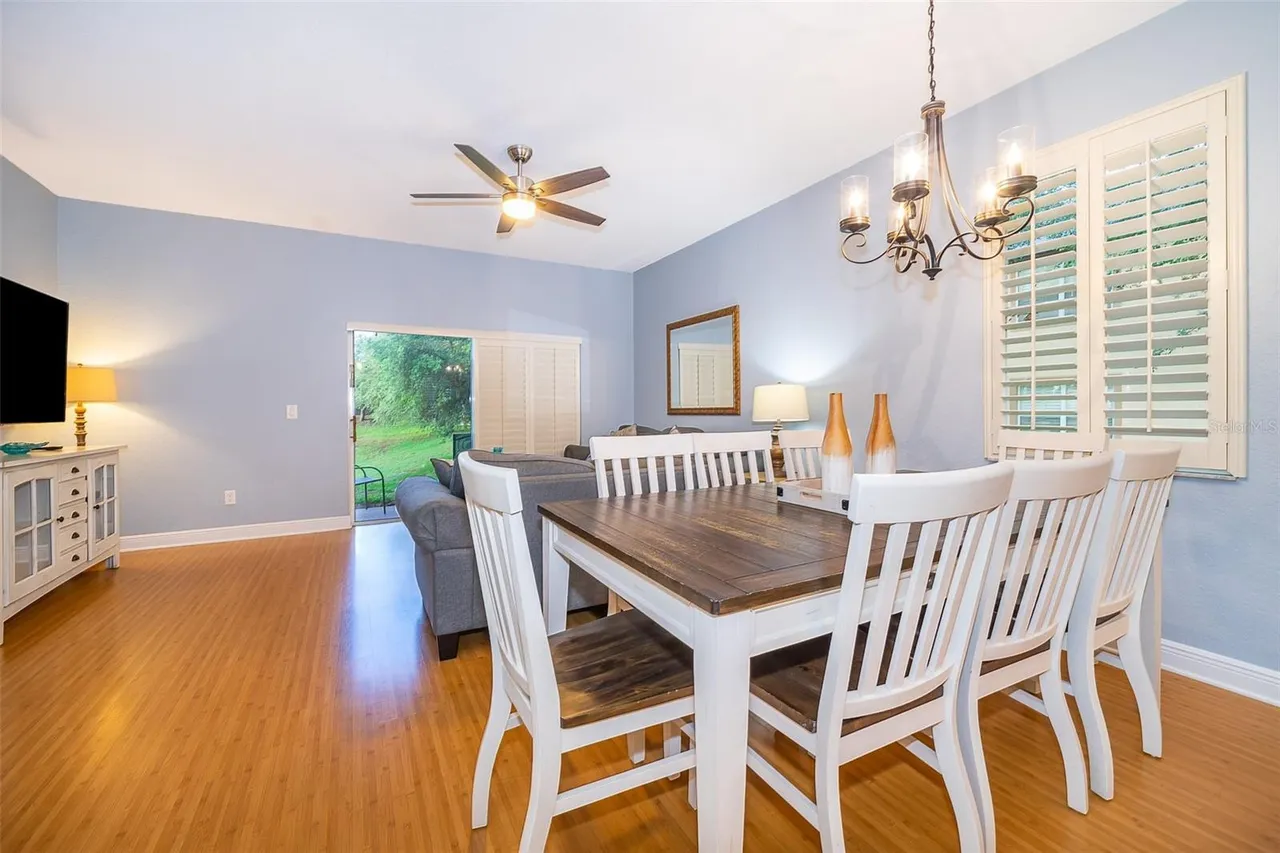 Slide show image of the Orlando Florida Home for Sale 08