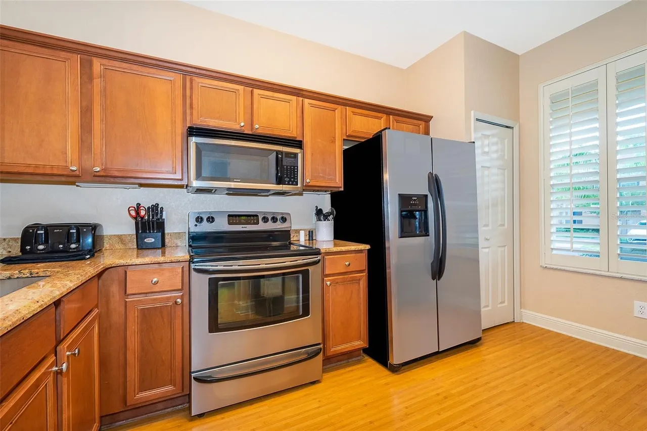 Slide show image of the Orlando Florida Home for Sale 10