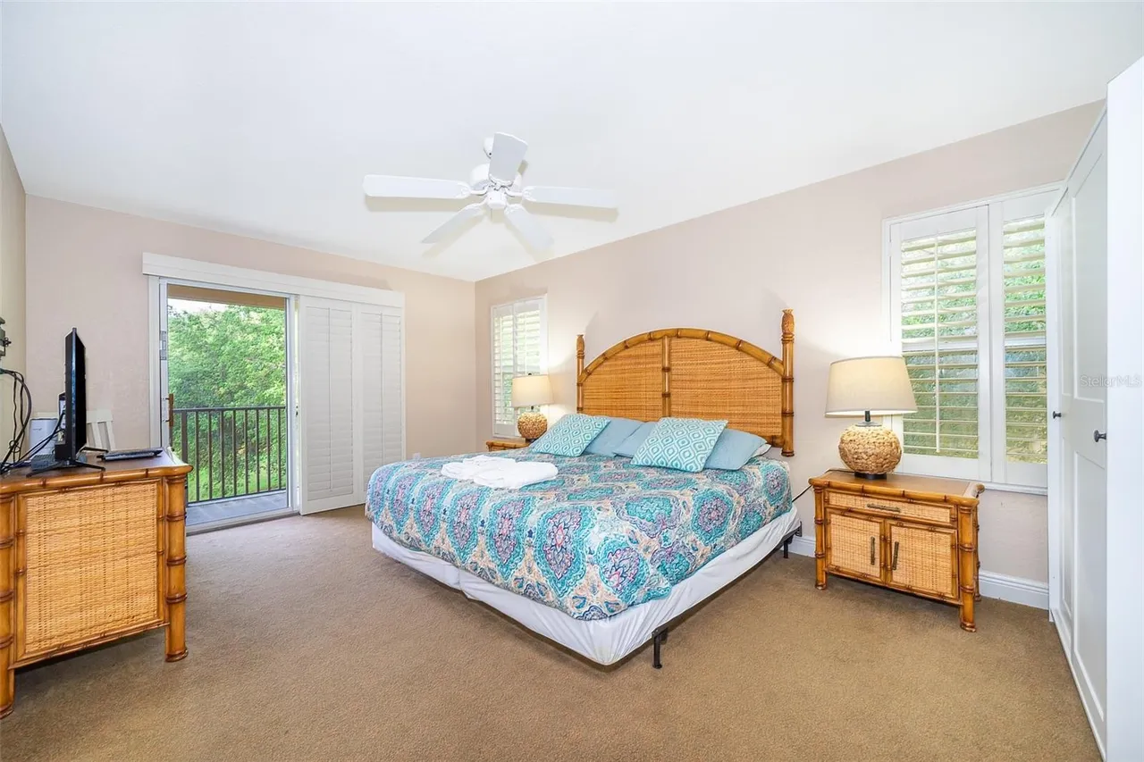 Slide show image of the Orlando Florida Home for Sale 17