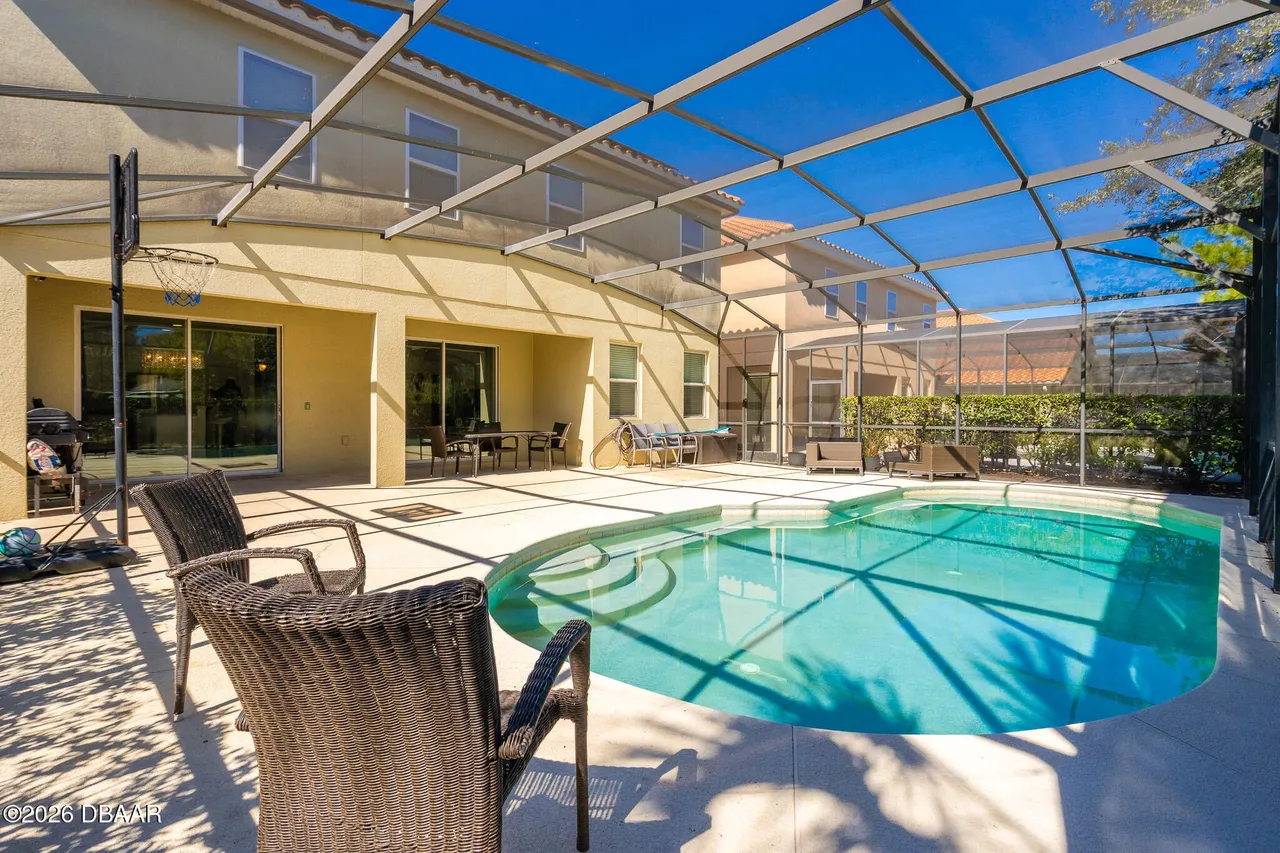 Slide show image of the Orlando Florida Home for Sale 01