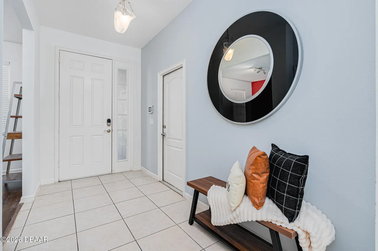Slide show image of the Orlando Florida Home for Sale 04