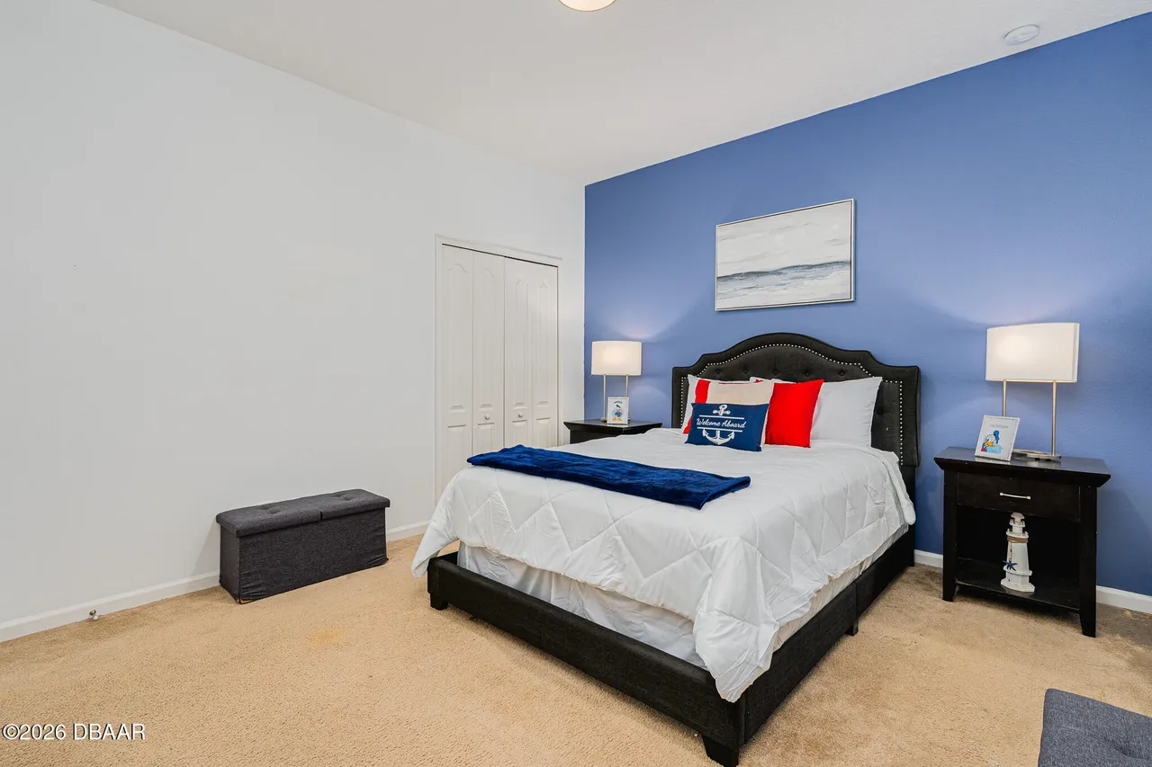 Slide show image of the Orlando Florida Home for Sale 19