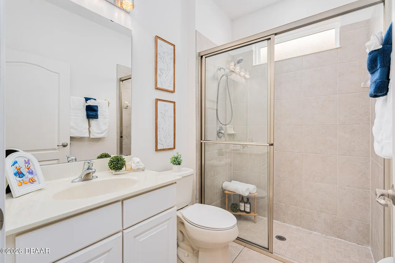 Slide show image of the Orlando Florida Home for Sale 20