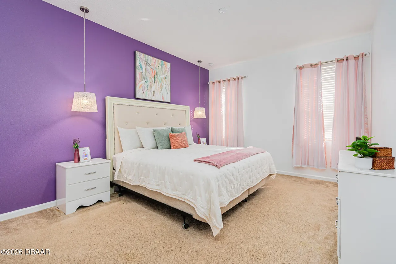 Slide show image of the Orlando Florida Home for Sale 21