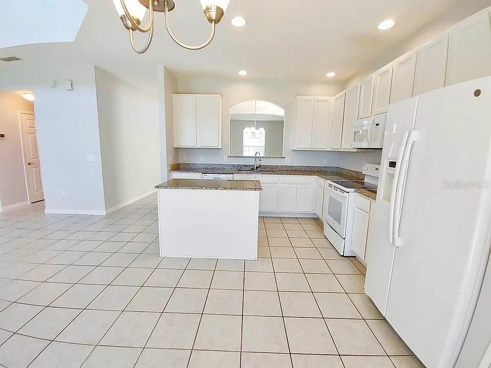 Slide show image of the Orlando Florida Home for Sale 05