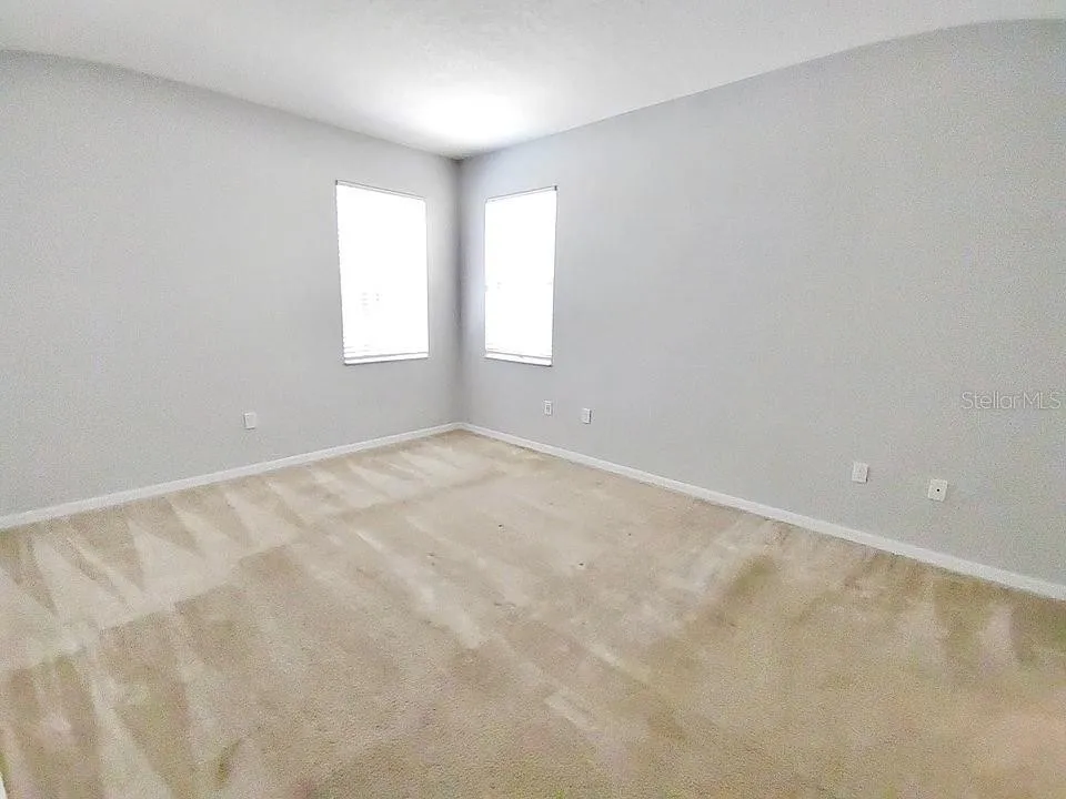 Slide show image of the Orlando Florida Home for Sale 13