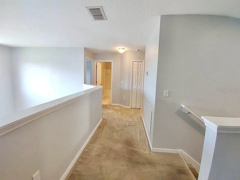 Slide show image of the Orlando Florida Home for Sale 19