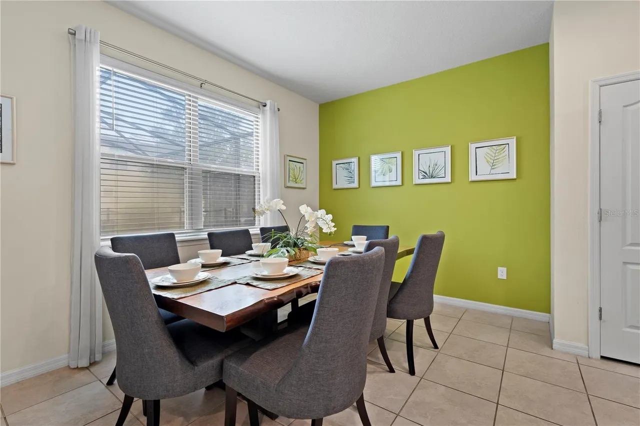 Slide show image of the Orlando Florida Home for Sale 04