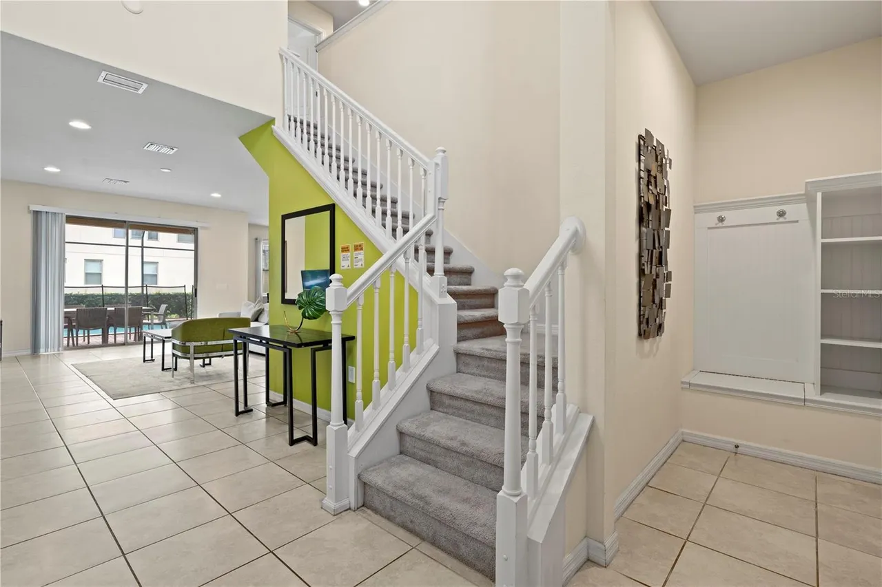 Slide show image of the Orlando Florida Home for Sale 10