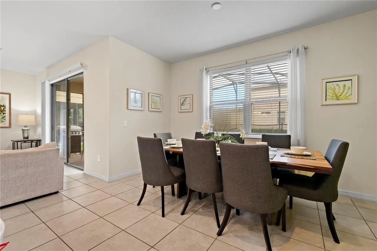 Slide show image of the Orlando Florida Home for Sale 14