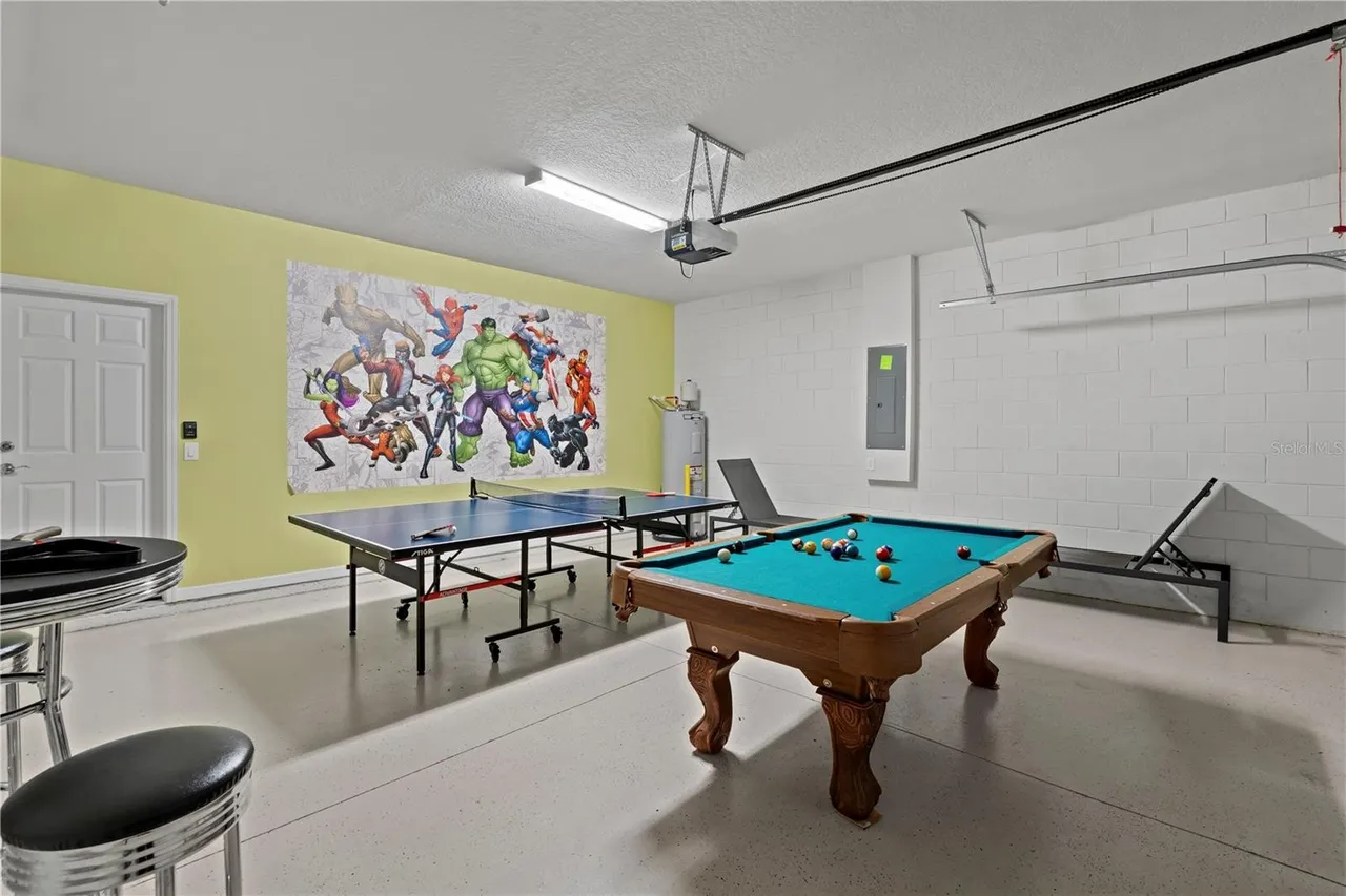 Slide show image of the Orlando Florida Home for Sale 31