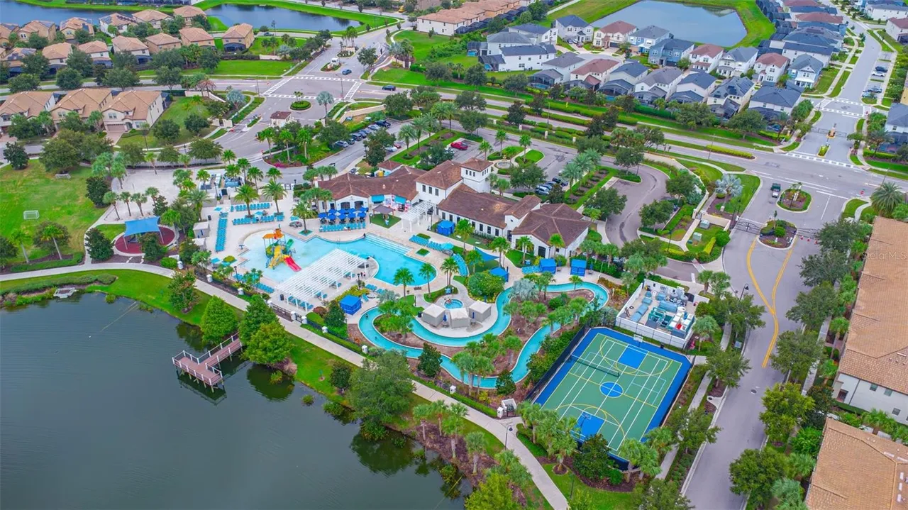 Slide show image of the Orlando Florida Home for Sale 44