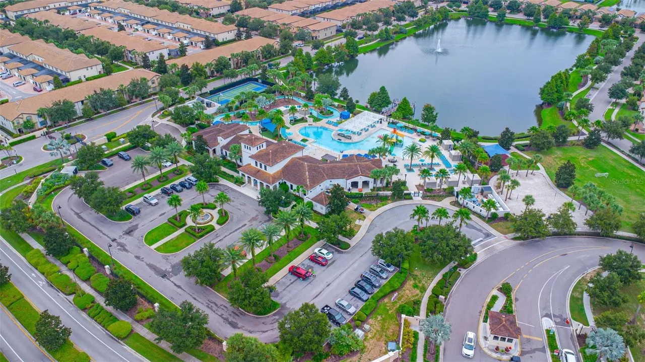 Slide show image of the Orlando Florida Home for Sale 47