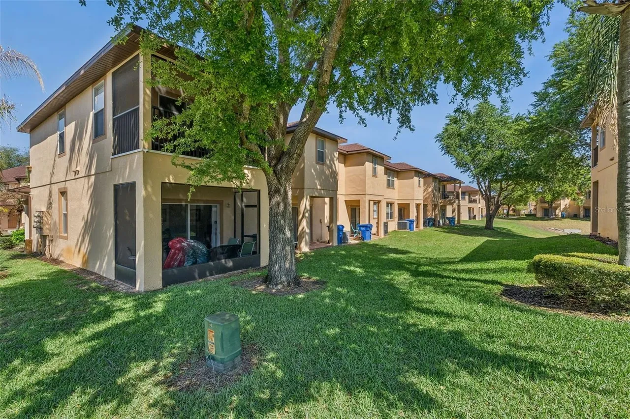 Slide show image of the Orlando Florida Home for Sale 20