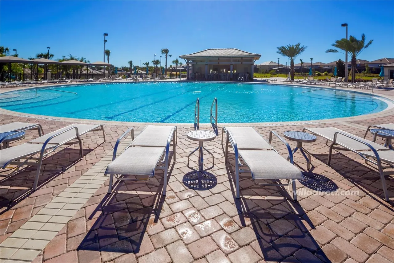 Slide show image of the Orlando Florida Home for Sale 63