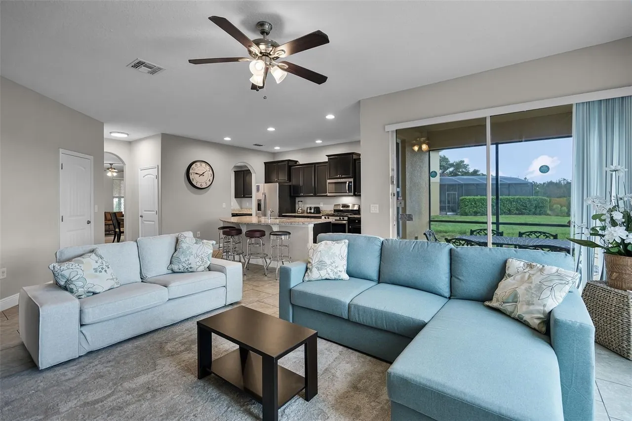 Slide show image of the Orlando Florida Home for Sale 07