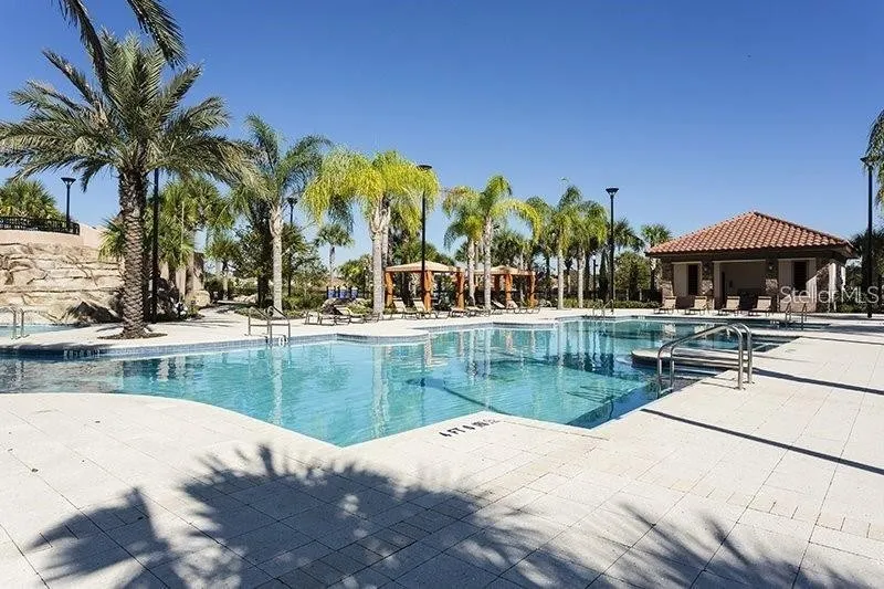 Slide show image of the Orlando Florida Home for Sale 44