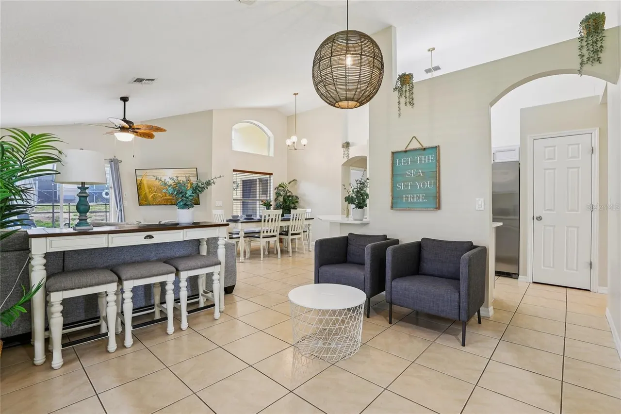 Slide show image of the Orlando Florida Home for Sale 07