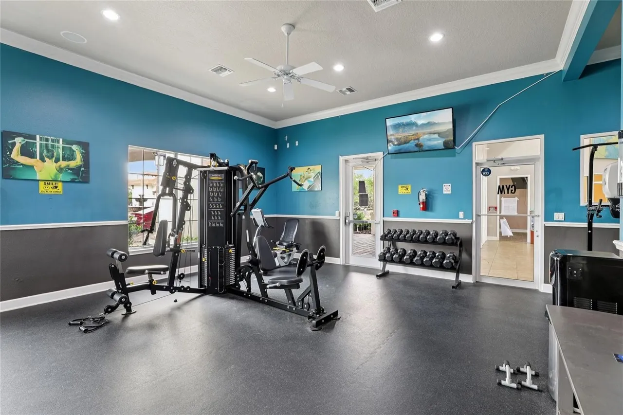 Slide show image of the Orlando Florida Home for Sale 34