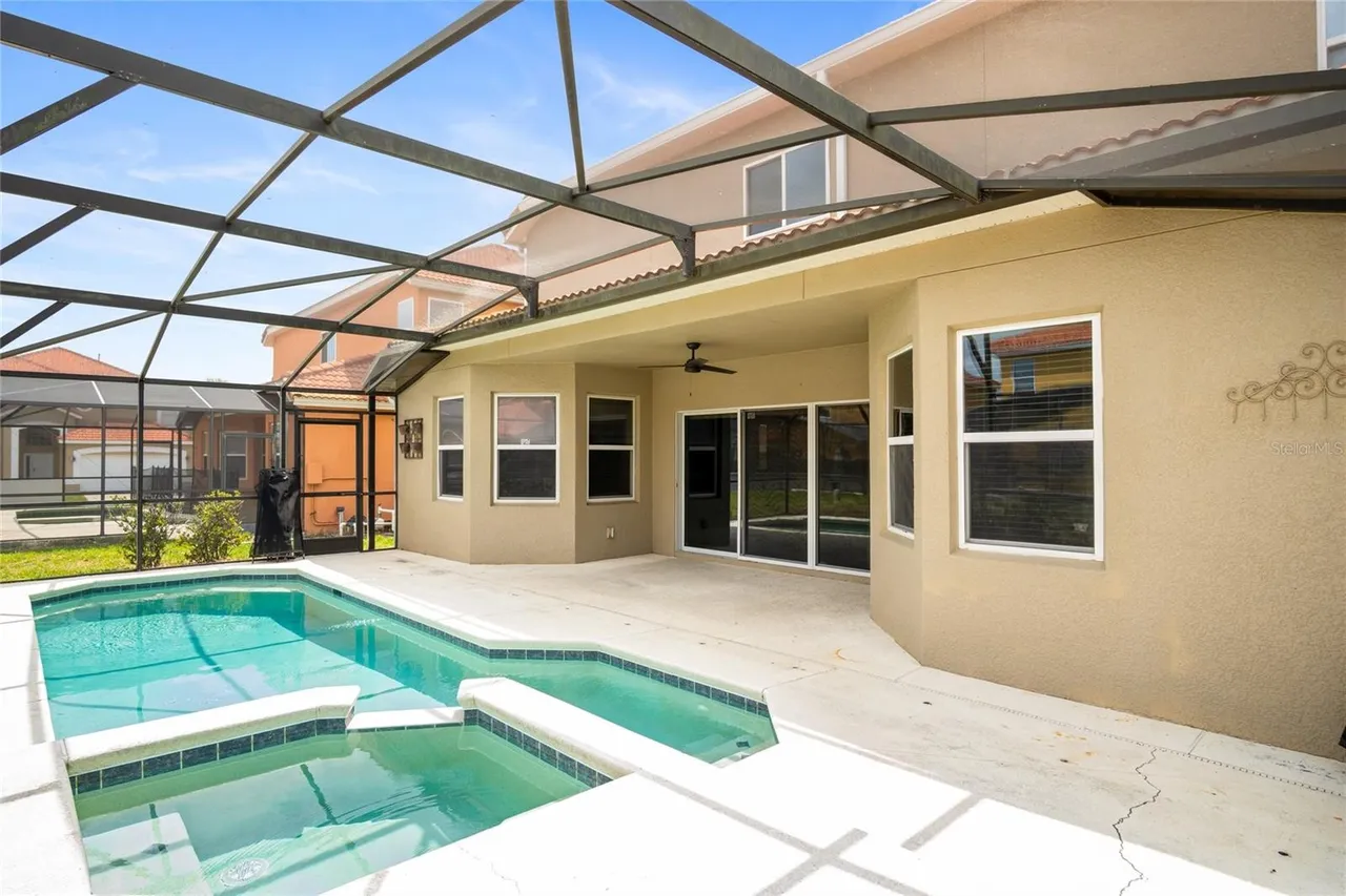 Slide show image of the Orlando Florida Home for Sale 02