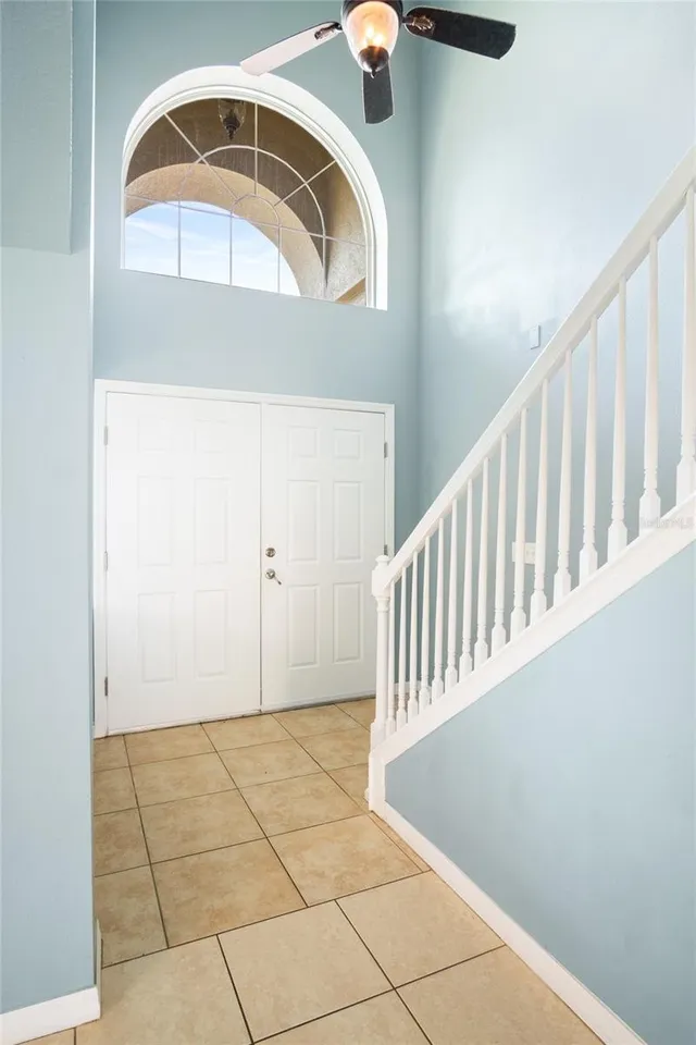 Slide show image of the Orlando Florida Home for Sale 05