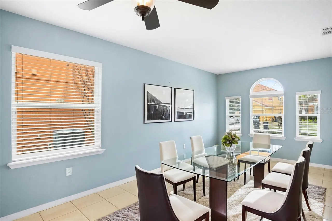 Slide show image of the Orlando Florida Home for Sale 09