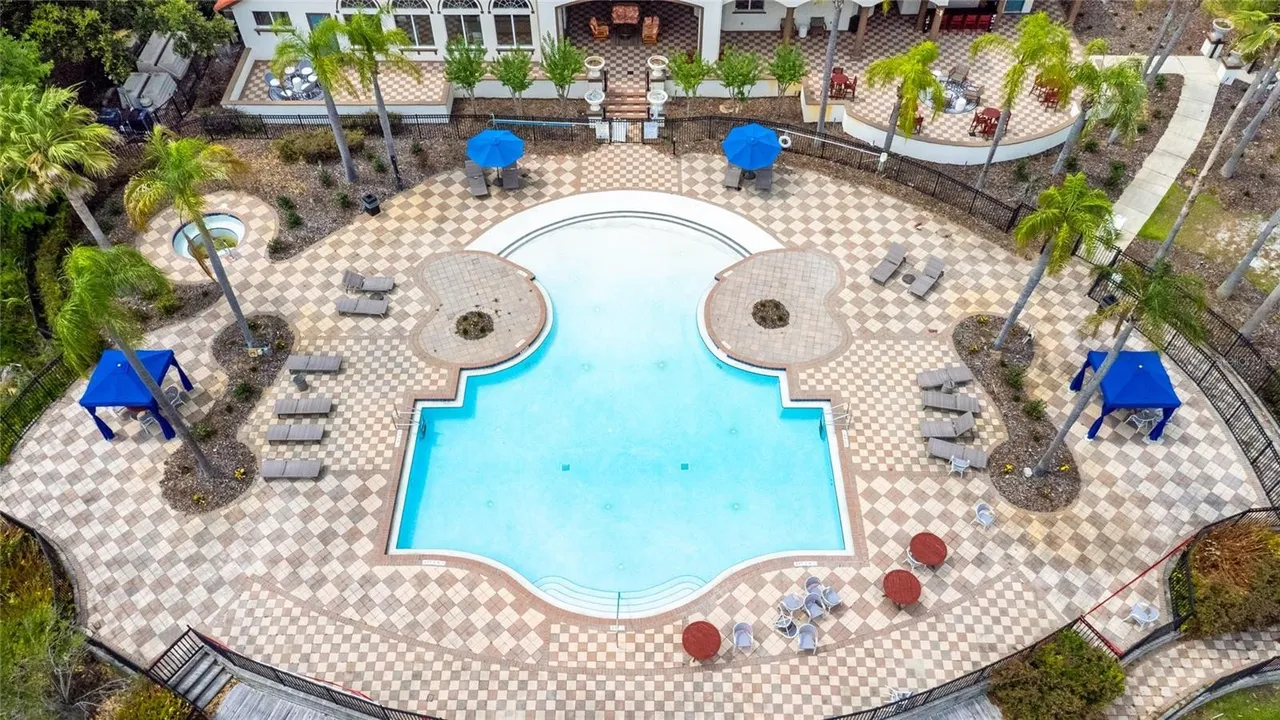 Slide show image of the Orlando Florida Home for Sale 45