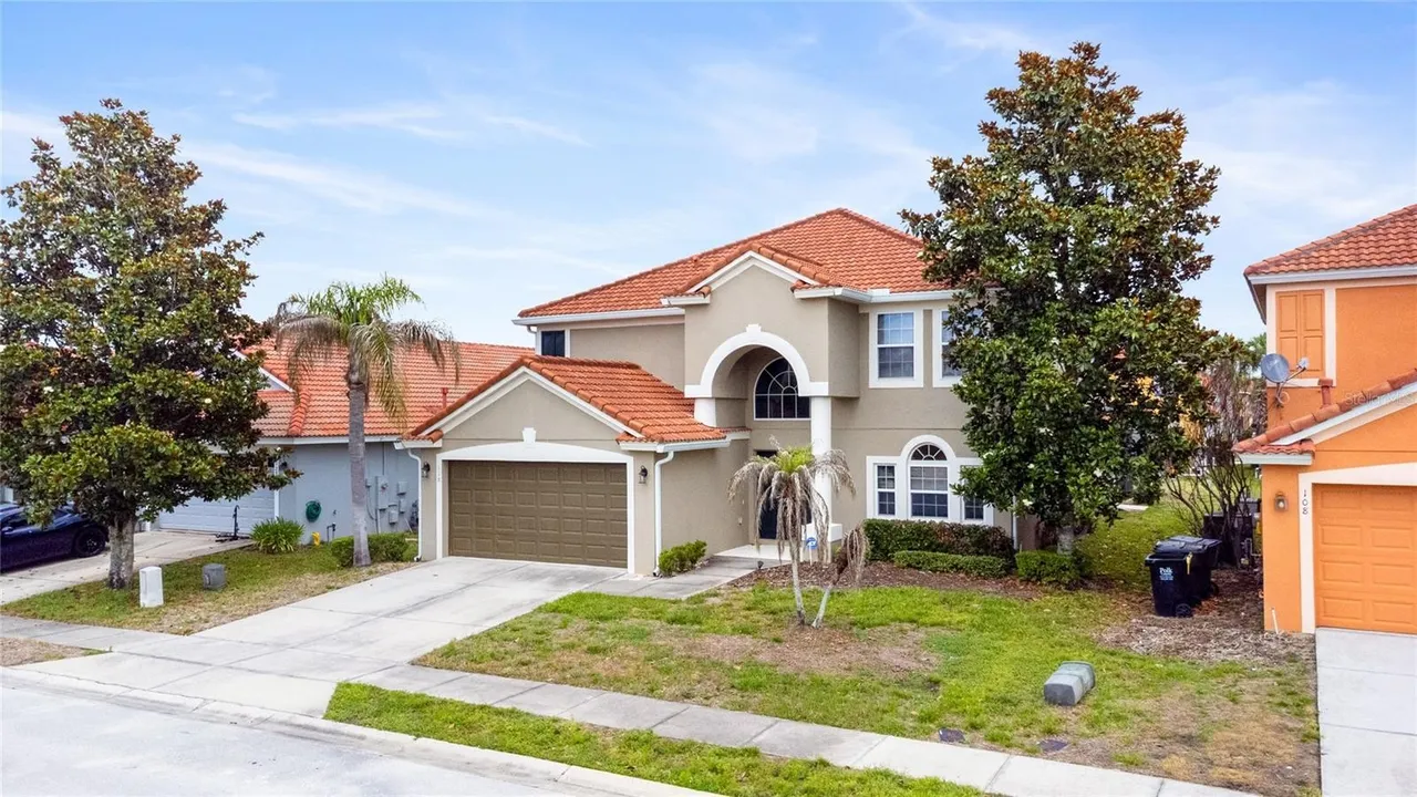 Slide show image of the Orlando Florida Home for Sale 50