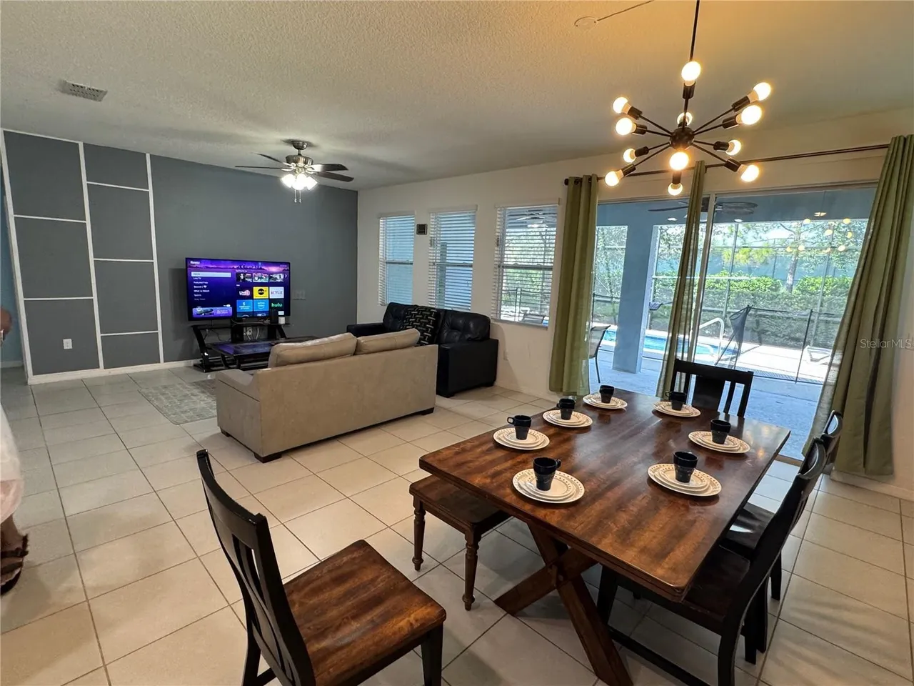Slide show image of the Orlando Florida Home for Sale 07
