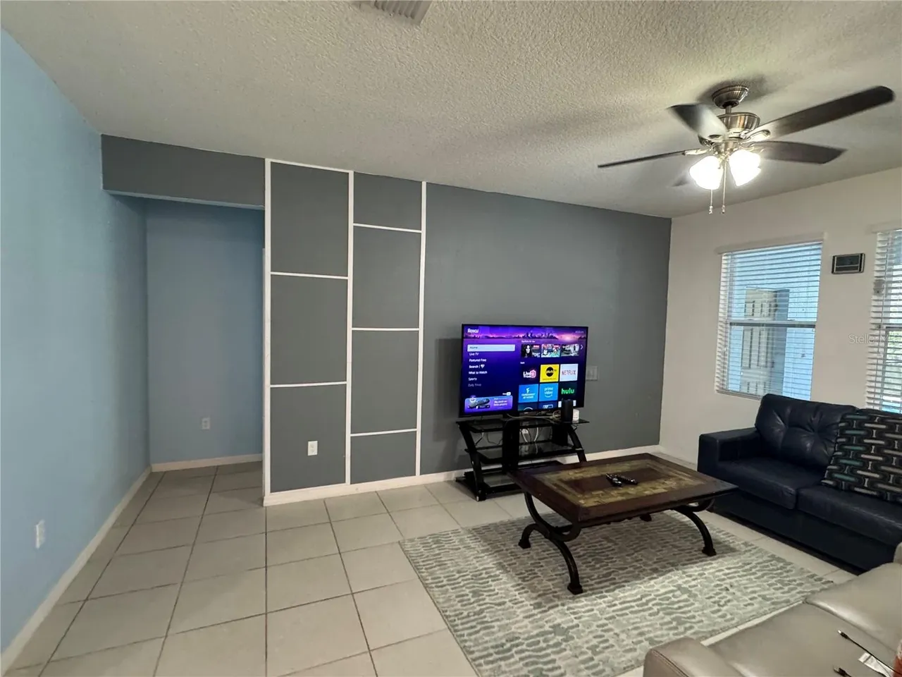 Slide show image of the Orlando Florida Home for Sale 11