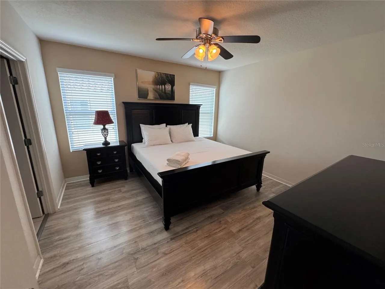 Slide show image of the Orlando Florida Home for Sale 45