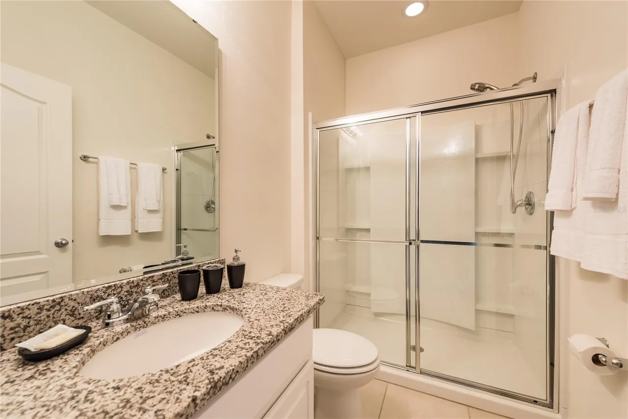 Slide show image of the Orlando Florida Home for Sale 54