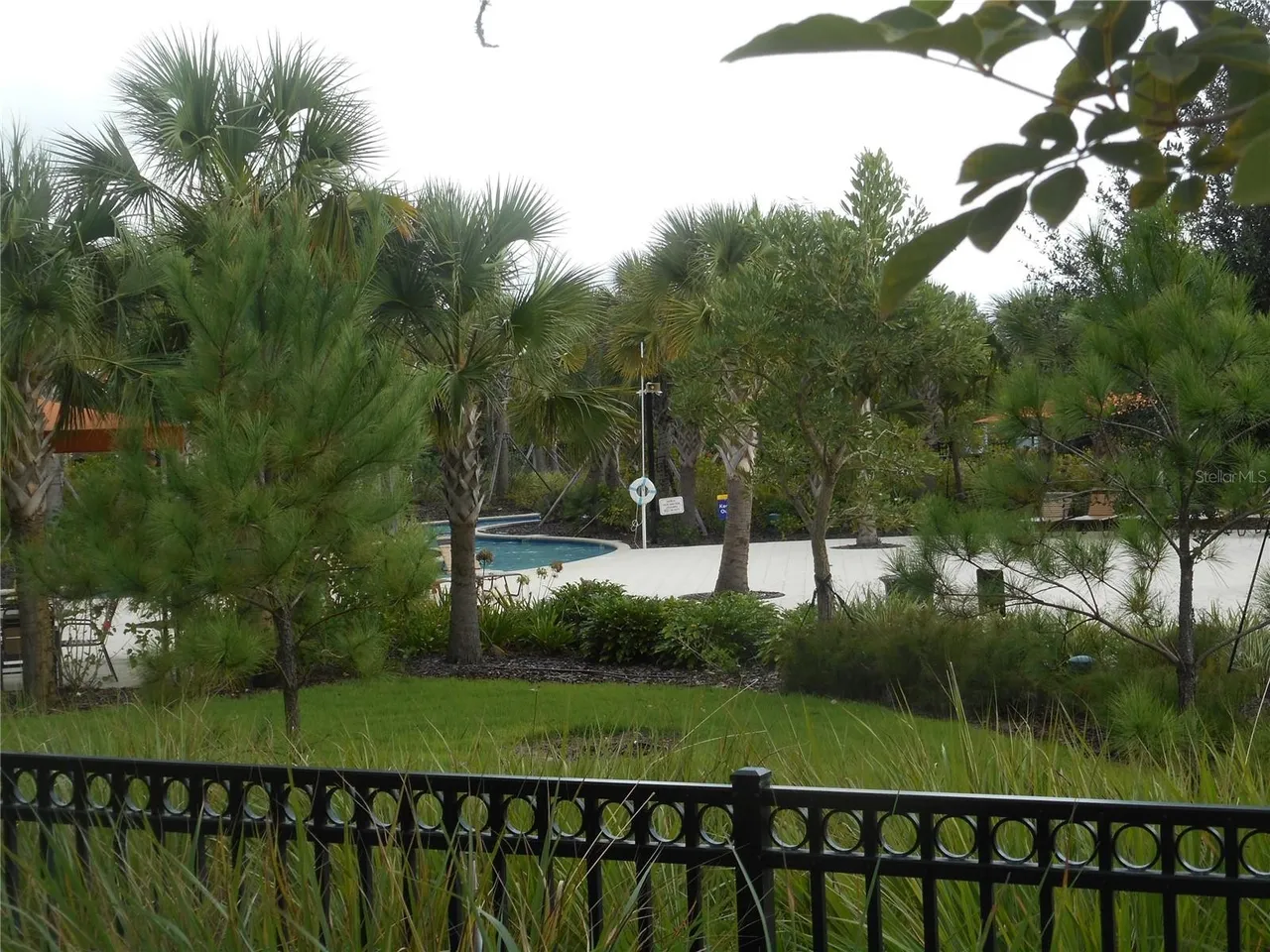 Slide show image of the Orlando Florida Home for Sale 64